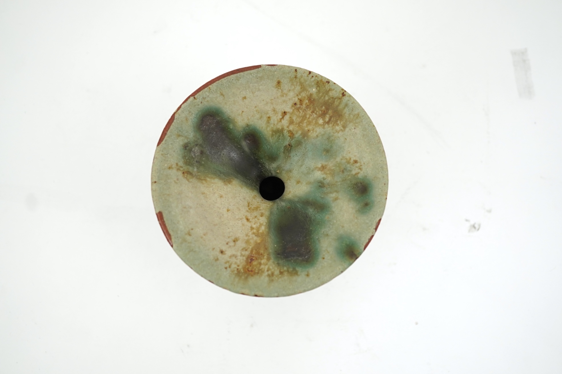 Ray Marshall, studio pottery textured vase, signed and dated 1962, 10cm high